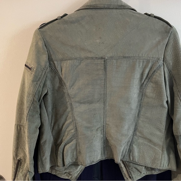 Gestuz crocodile skin jacket - Picture 3 of 5